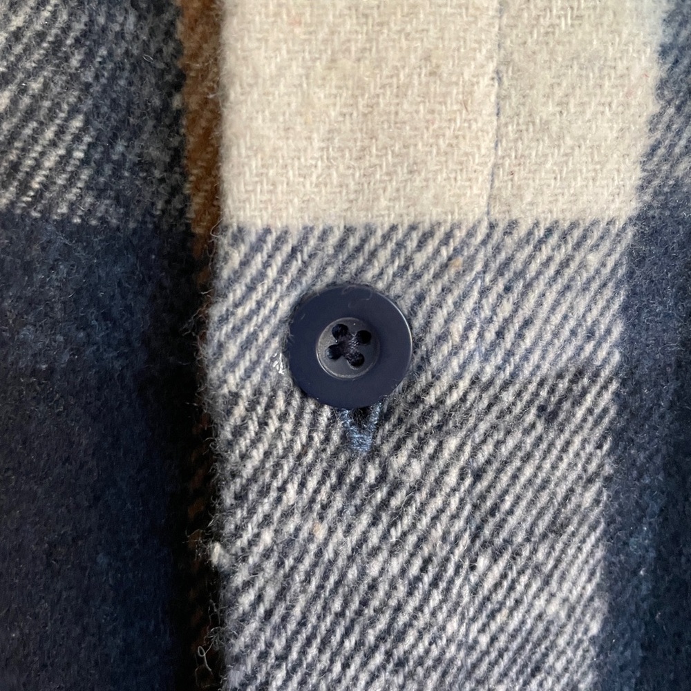 Original Deluxe Plaid Shirt Men’s Large - Blue, Tan, and Cream - Picture 6 of 13